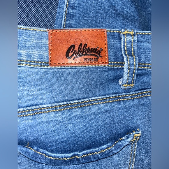 California Vintage Jeans - Picture 7 of 9